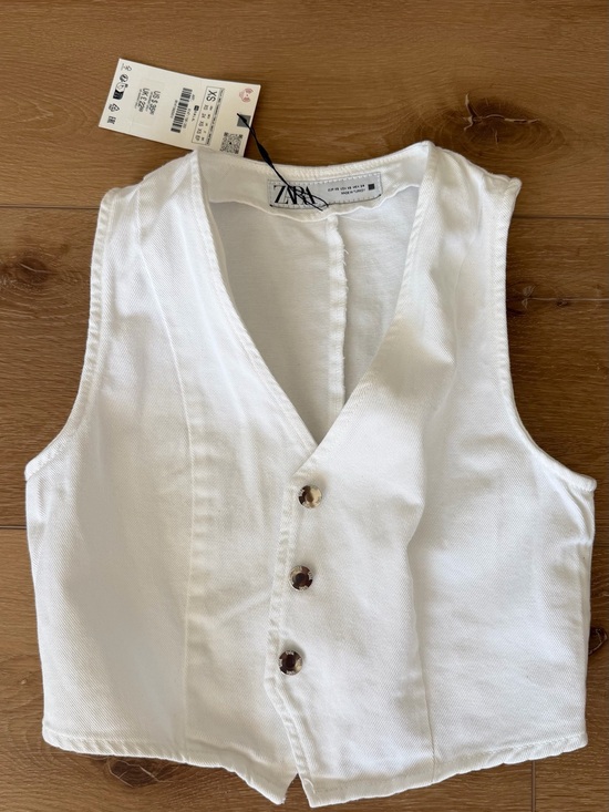 Zara Tops - Zara White Sleeveless Button Vest with Tortoiseshell Buttons